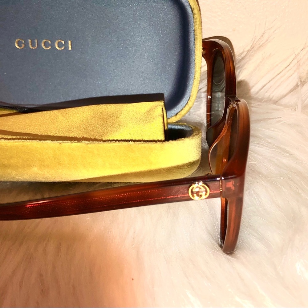 Gucci Acetate Sunglasses w/Lime Green Velvet Case - Picture 5 of 14